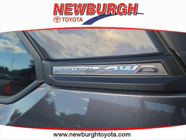 2025 Subaru Forester Base