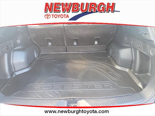 2025 Subaru Forester Base
