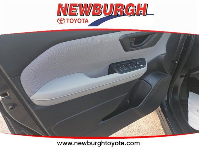 2025 Subaru Forester Base