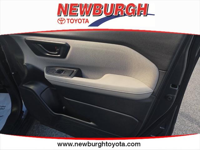 2025 Subaru Forester Base