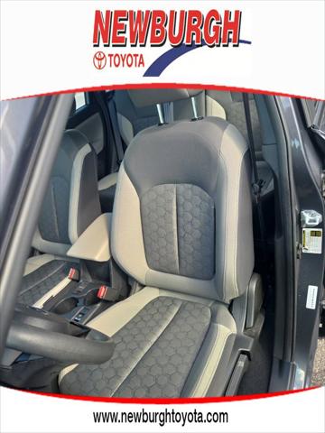 2025 Subaru Forester Base