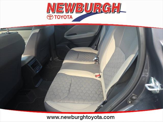 2025 Subaru Forester Base