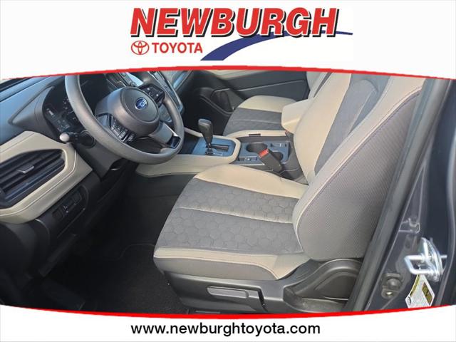 2025 Subaru Forester Base