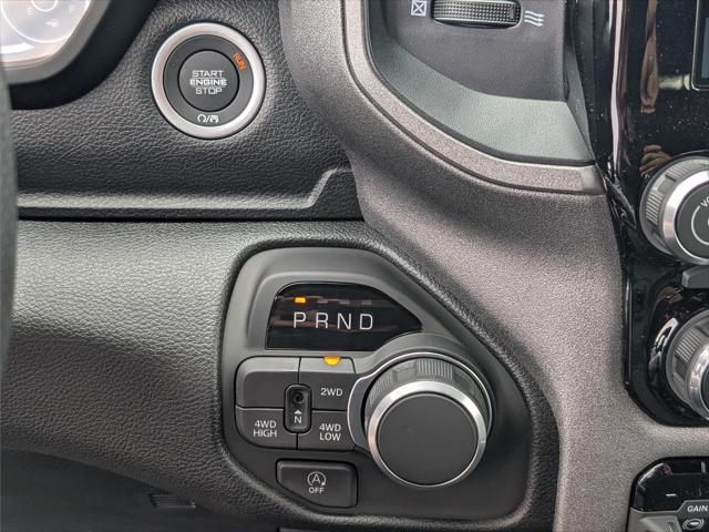 2026 Ram 1500 Express Crew Cab 4x4 64 Box