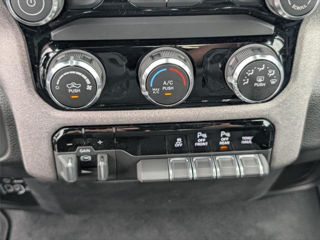 2026 Ram 1500 Express Crew Cab 4x4 64 Box
