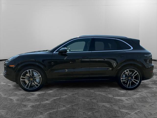 2023 Porsche Cayenne Turbo