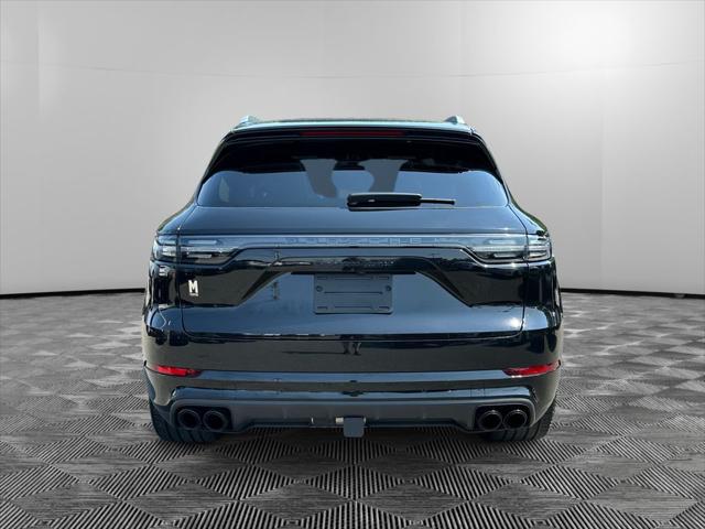 2023 Porsche Cayenne Turbo