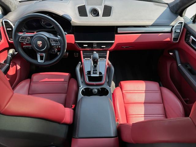 2023 Porsche Cayenne Turbo