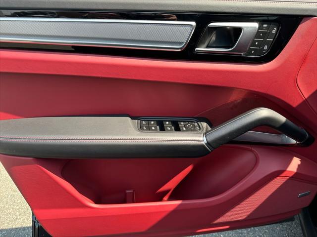 2023 Porsche Cayenne Turbo
