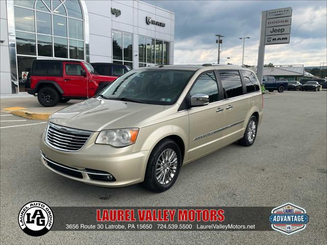 2011 Chrysler Town & Country Limited for sale in Latrobe, PA