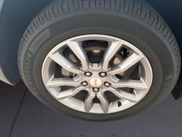 2023 GMC Terrain SLT - Photo 14