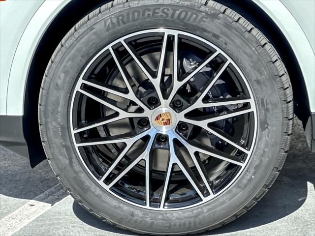 2026 Porsche Cayenne Unknown