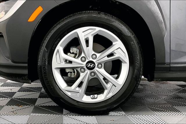 2023 Hyundai Kona SEL - Photo 8