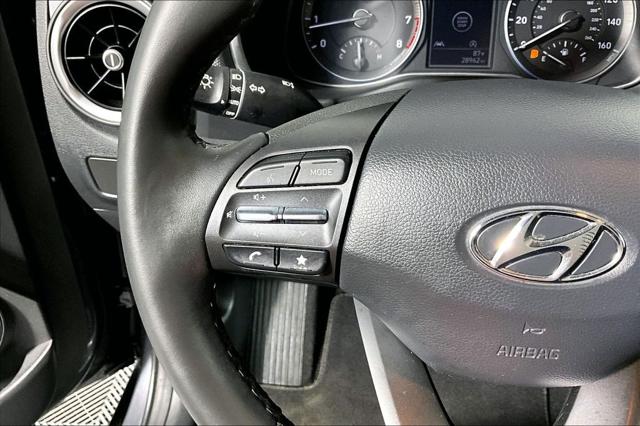 2023 Hyundai Kona SEL - Photo 18