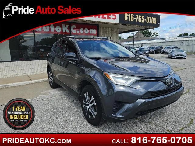 2017 Toyota RAV4 LE for sale in Blue Springs, MO