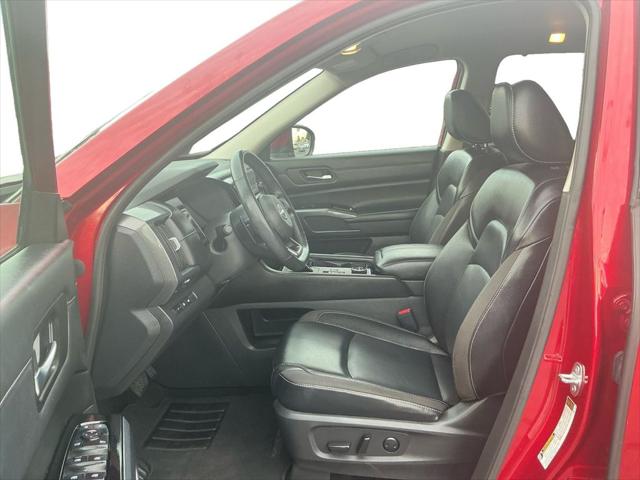 Used 2023 Nissan Pathfinder SL 4WD For Sale in Muscle Shoals, AL