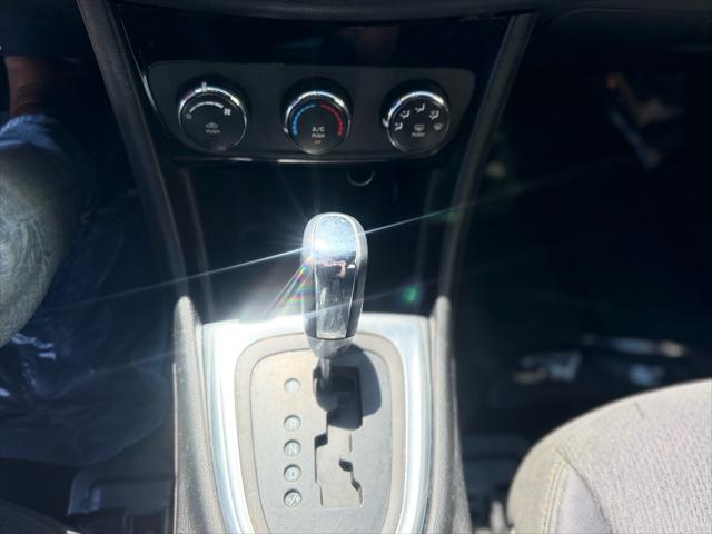 2012 Chrysler 200 LX