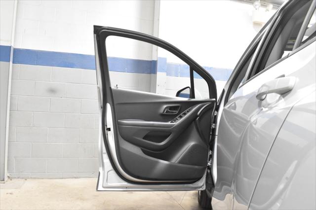 Used 2022 Chevrolet Trax AWD LT For Sale in Toledo, OH