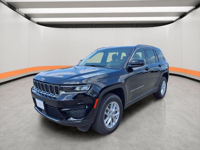 2026 Jeep Grand Cherokee GRAND CHEROKEE LAREDO 4X4