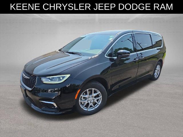 2026 Chrysler Pacifica Select for sale in Keene, NH