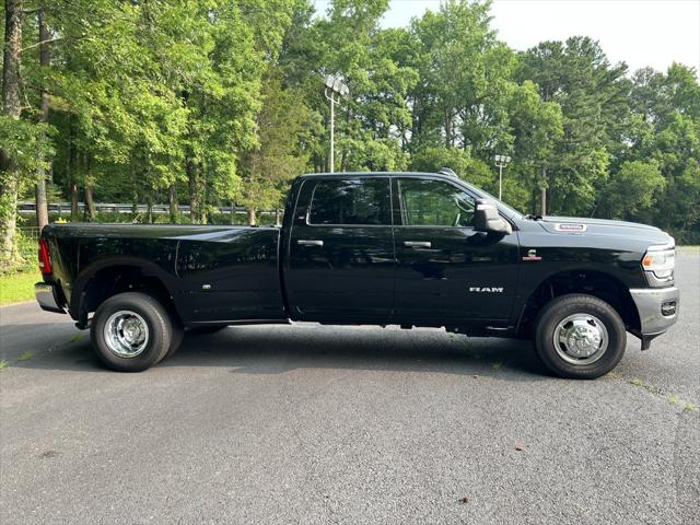 2024 RAM 3500 Big Horn Crew Cab 4x4 8 Box 2024 RAM 3500 Big Horn Crew Cab 4x4 8 Box