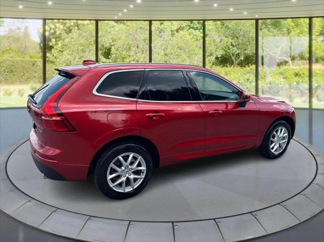 2021 Volvo XC60 T5 Momentum 2021 Volvo XC60 T5 Momentum