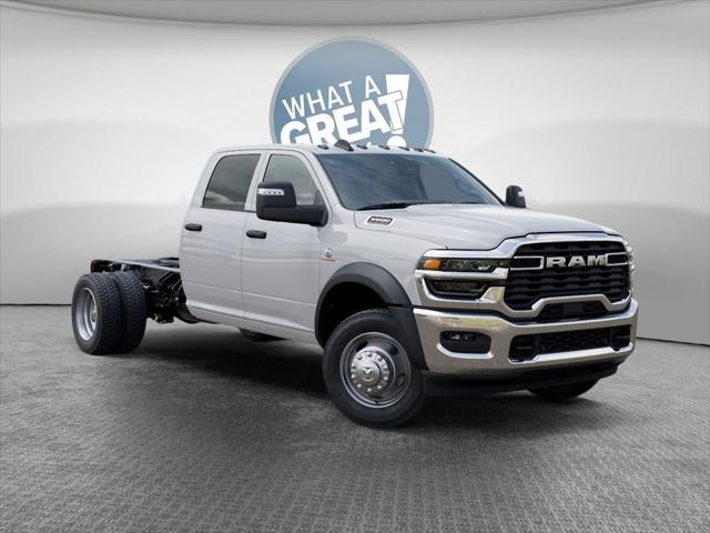 2026 RAM Ram 5500 Chassis Cab RAM 5500 TRADESMAN CHASSIS CREW CAB 4X4 60 CA