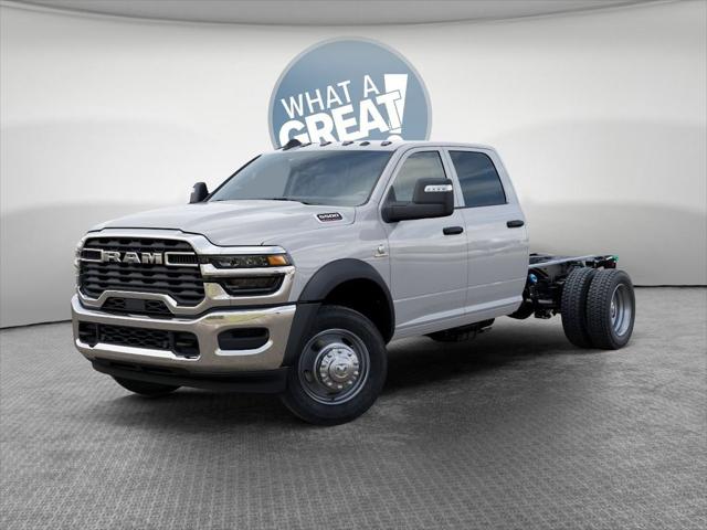 2026 RAM Ram 5500 Chassis Cab RAM 5500 TRADESMAN CHASSIS CREW CAB 4X4 60 CA