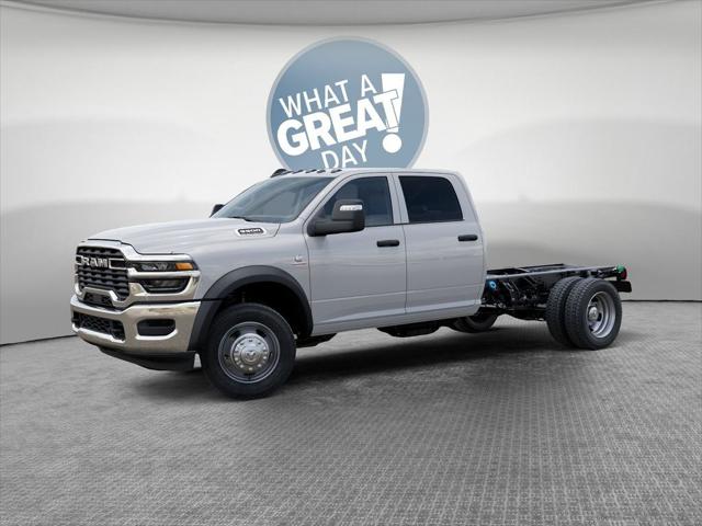 2026 RAM Ram 5500 Chassis Cab RAM 5500 TRADESMAN CHASSIS CREW CAB 4X4 60 CA