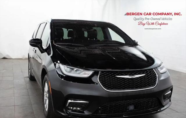 2025 Chrysler Pacifica Select for sale in Lodi, NJ
