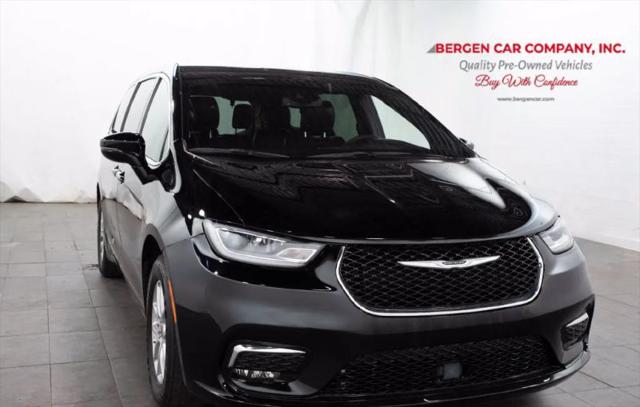 2025 Chrysler Pacifica Select for sale in Lodi, NJ