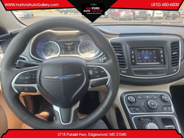 2015 Chrysler 200 Limited
