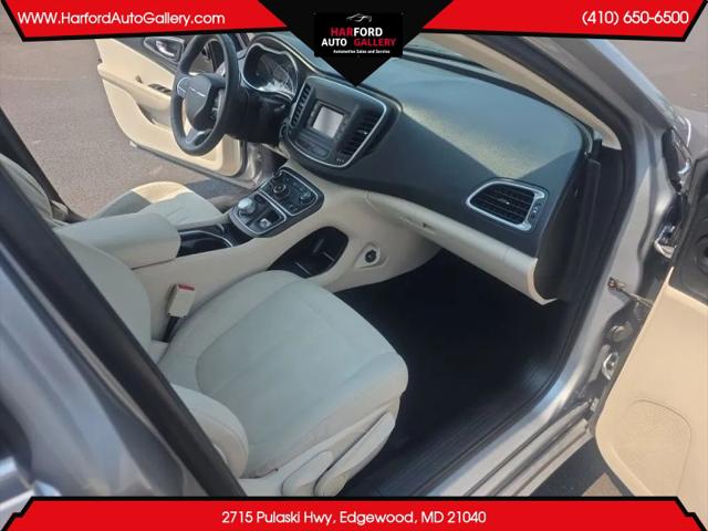 2015 Chrysler 200 Limited
