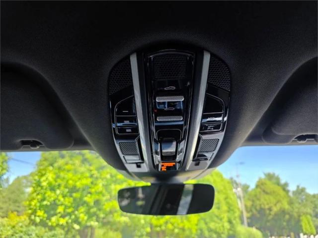 2018 Porsche Panamera 4