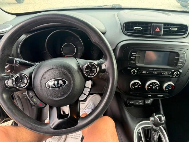 2016 Kia Soul Base