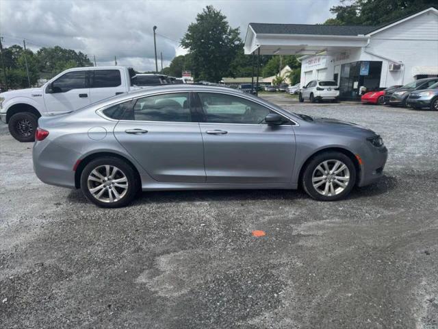 2017 Chrysler 200 Limited Platinum