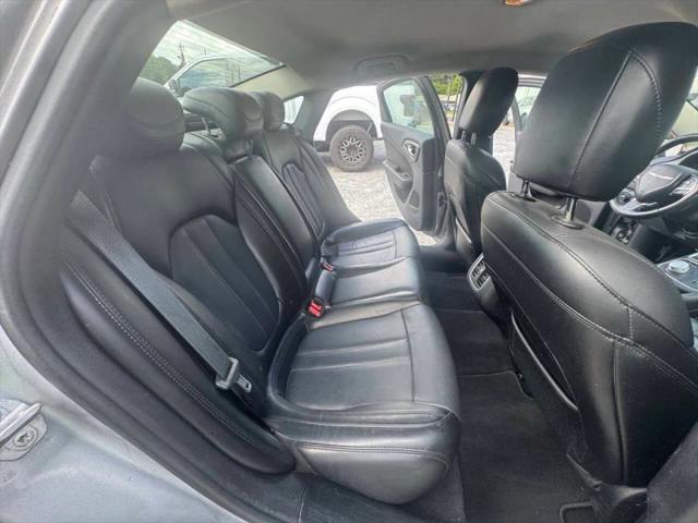 2017 Chrysler 200 Limited Platinum