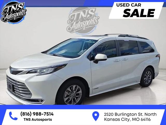 2021 Toyota Sienna XLE for sale in Kansas City, MO