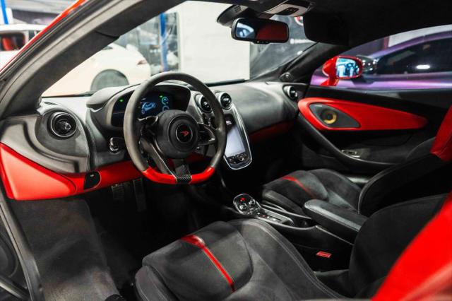 2017 McLaren 570S Base