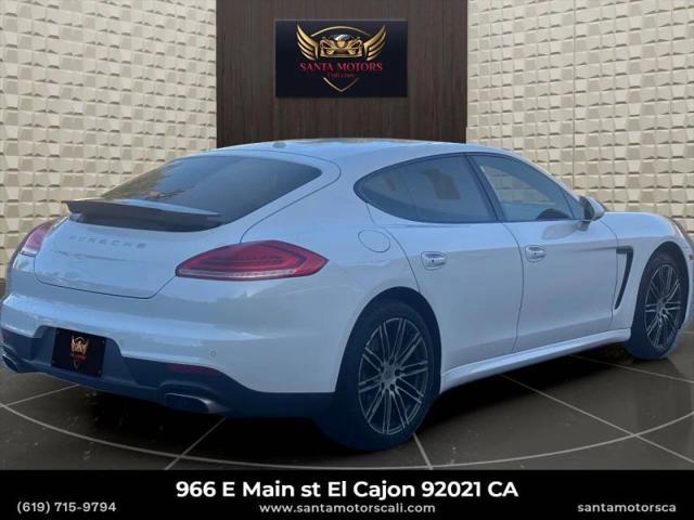 2015 Porsche Panamera 4