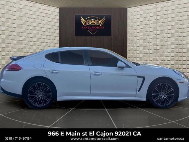 2015 Porsche Panamera 4