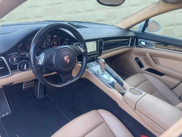 2015 Porsche Panamera 4