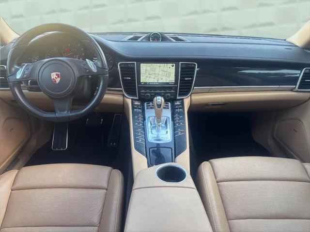 2015 Porsche Panamera 4