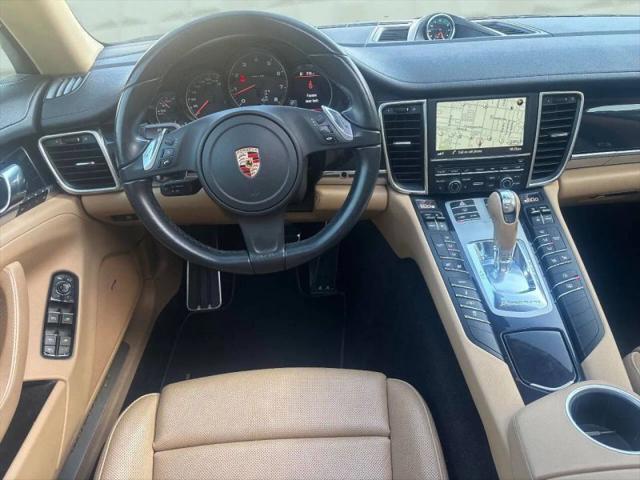 2015 Porsche Panamera 4
