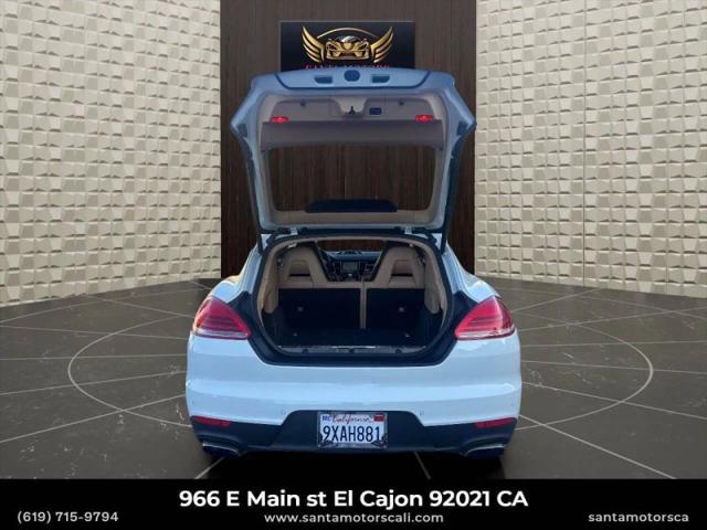 2015 Porsche Panamera 4