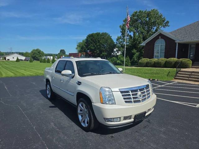 2008 Cadillac Escalade EXT Base for sale in Shepherdsville, KY