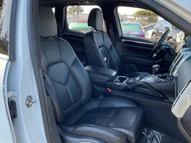 2016 Porsche Cayenne E-Hybrid S