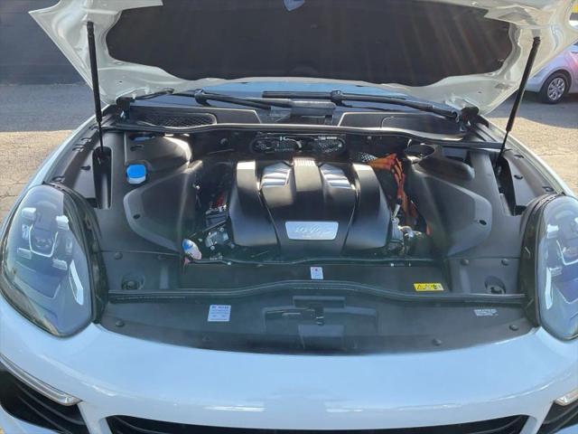 2016 Porsche Cayenne E-Hybrid S