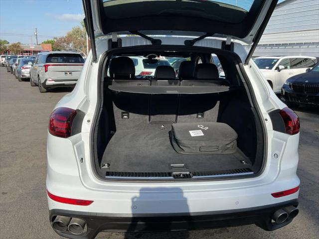 2016 Porsche Cayenne E-Hybrid S
