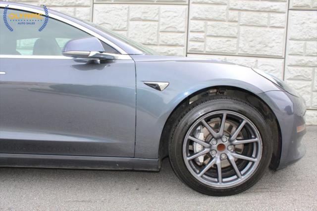 2020 Tesla Model 3 Standard Range Rear-Wheel Drive